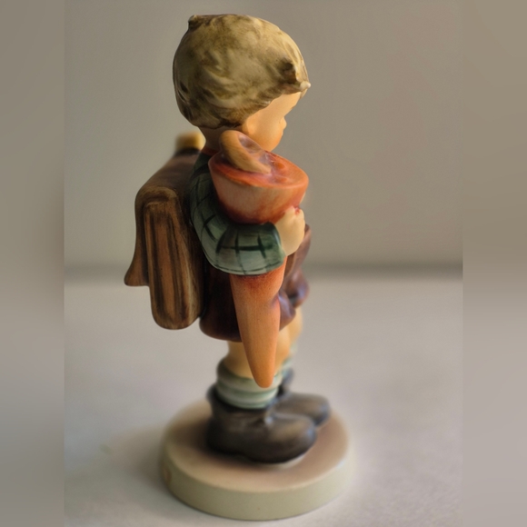 Hummel Figurine Little Scholar #80 - Picture 2 of 8